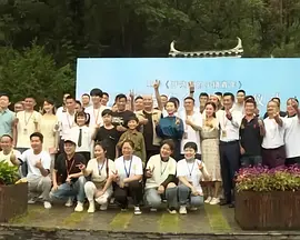 美女扒开尿口让男生插